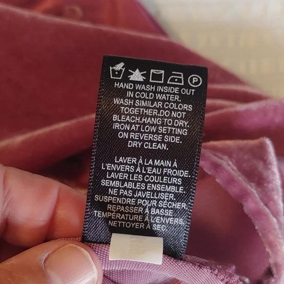 💚Nwt Women's Raspberry Shimmer Cami/ Tank top - Picture 8 of 9